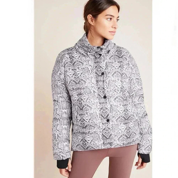 Varley Highland Puffer in Snakeskin - Picture 11 of 16